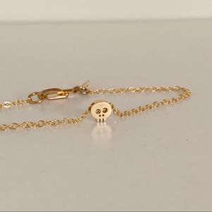 Minimal skull delicate chain bracelet